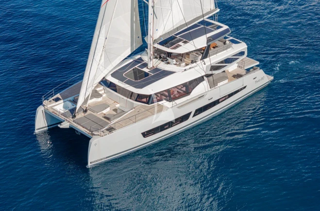 S/Y CAPRI | Thira 80